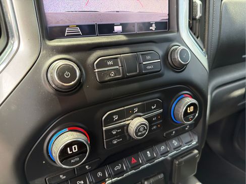 Used 2020 Chevrolet Silverado 1500 LT Trail Boss AWD/4WD image 23