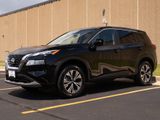 Used 2023 Nissan Rogue SV image 4