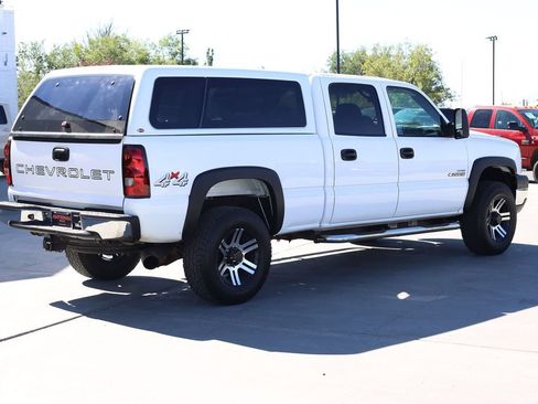 Used 2007 Chevrolet Silverado 2500 W/T w/ Heavy-Duty Power Package AWD/4WD image 6