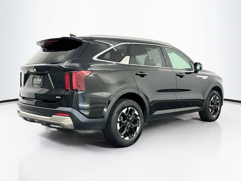 Used 2024 Kia Sorento S AWD/4WD image 9
