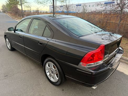 Used 2005 Volvo S60 2.5T image 3