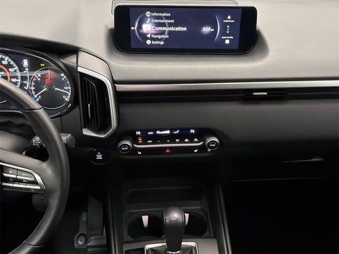 Used 2025 MAZDA CX-50 AWD 2.5 S w/ Preferred Package image 18