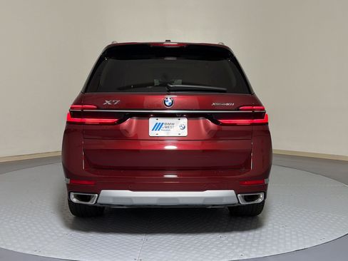 Used 2026 BMW X7 xDrive40i AWD/4WD image 7