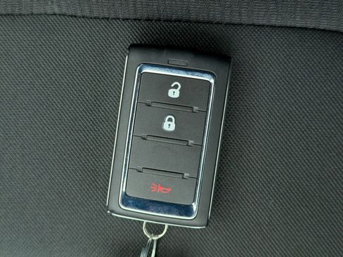 Used 2025 Jeep Grand Cherokee Laredo X image 37