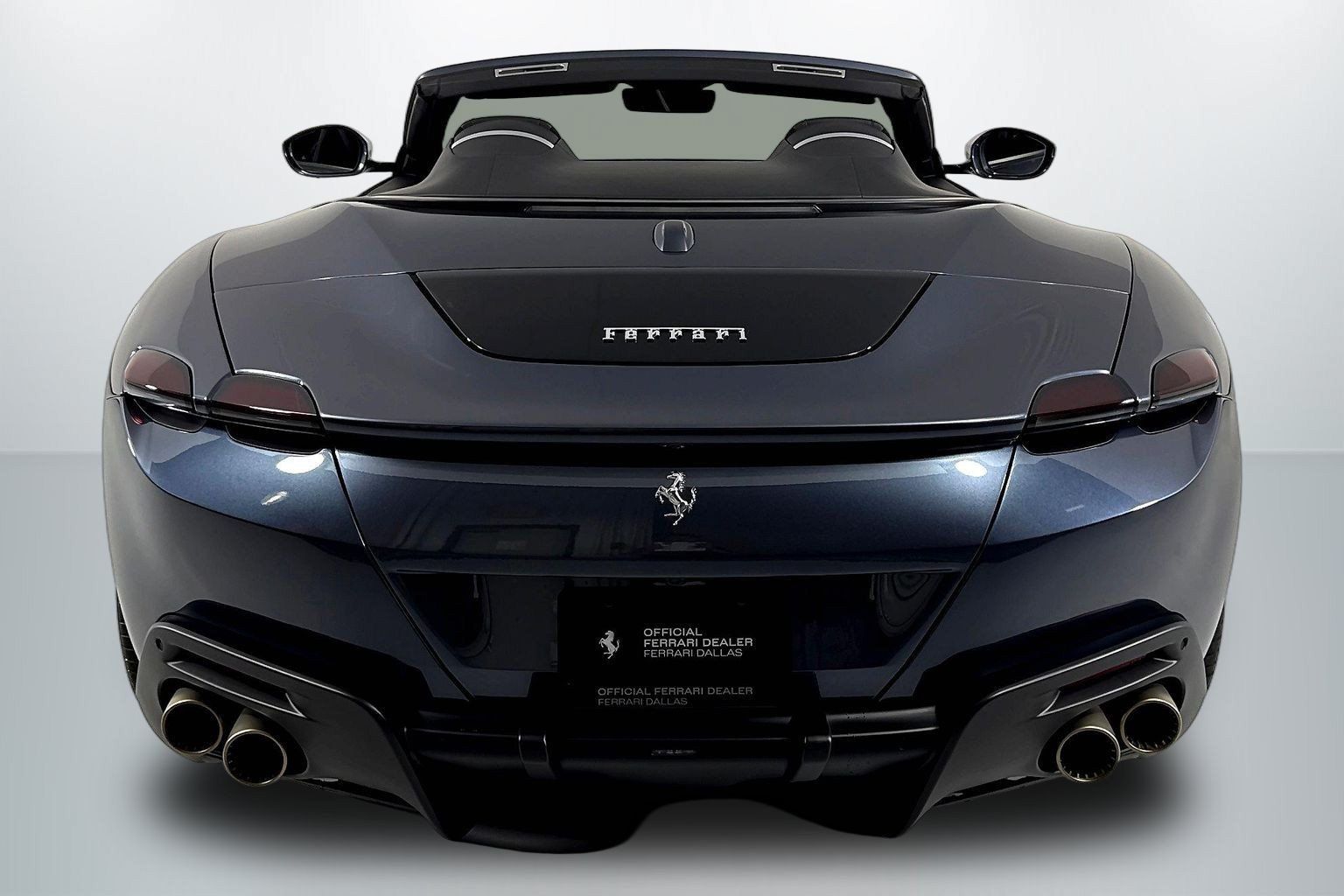 Used 2024 Ferrari Roma Spider RWD image 6