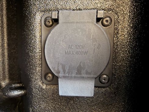 Used 2023 GMC Sierra 3500 Denali image 12