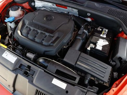 Used 2018 Volkswagen Beetle 2.0T S image 50