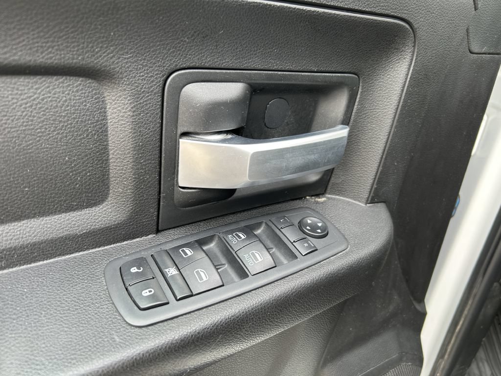 Used 2019 RAM 2500 Tradesman AWD/4WD image 4