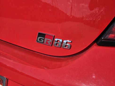 Used 2024 Toyota GR86 image 30