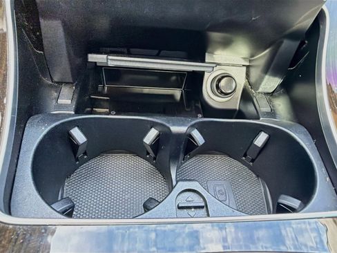 Used 2019 Mercedes-Benz C 300 Sedan image 30