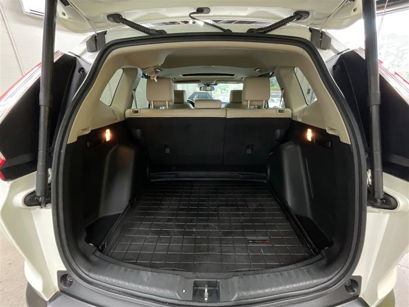 Used 2018 Honda CR-V Touring image 29