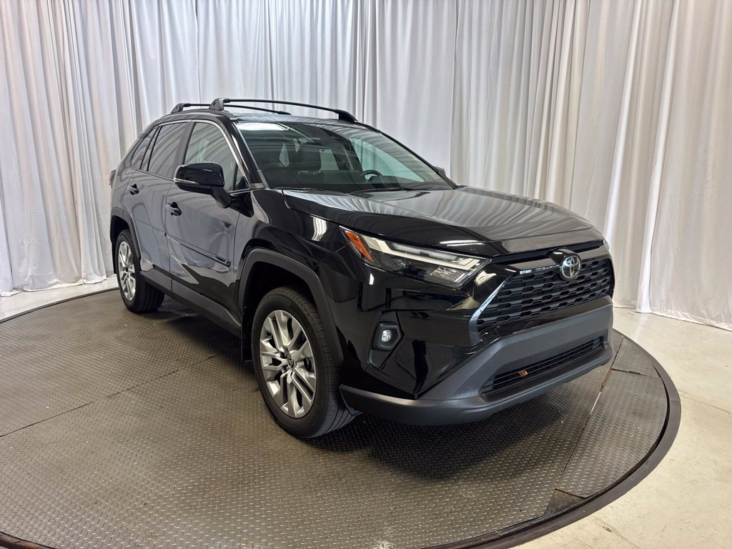 Used 2024 Toyota RAV4 XLE Premium w/ Weather Package AWD/4WD image 7