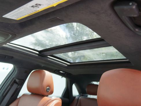 Used 2016 Cadillac XTS Premium image 23