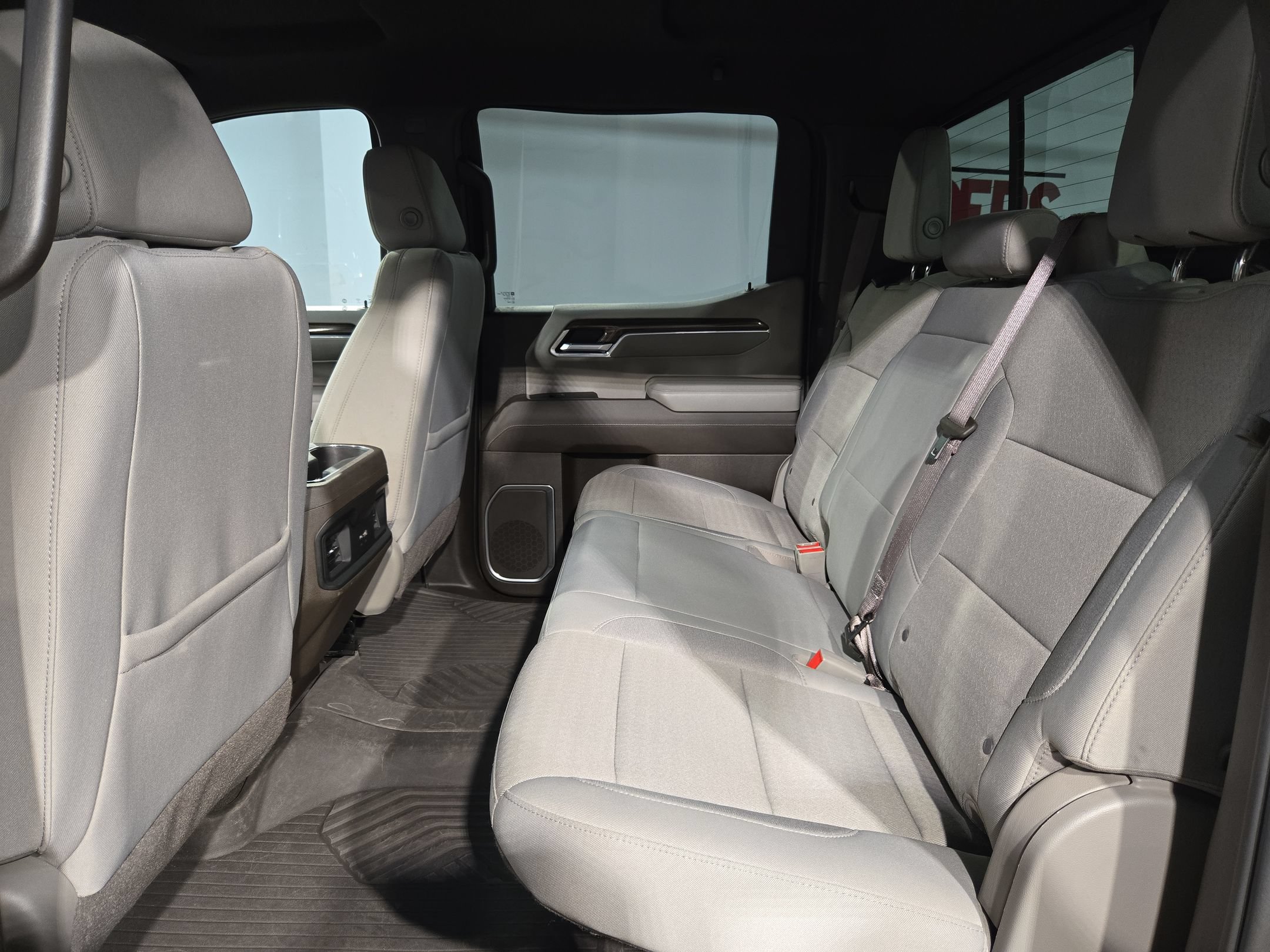 Used 2022 Chevrolet Silverado 1500 LT AWD/4WD image 35