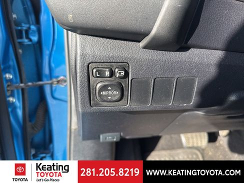 Used 2016 Scion iM image 11