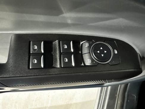Used 2025 Ford Maverick Lobo AWD/4WD image 17