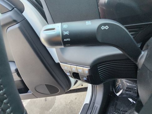 New 2026 Hyundai Ioniq 5 SEL image 15