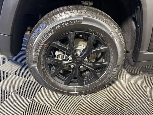 New 2026 Jeep Grand Cherokee Altitude AWD/4WD image 8