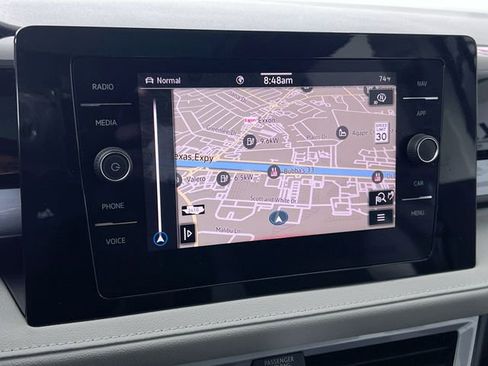 Used 2025 Volkswagen Taos SEL image 18