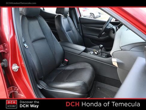 Used 2019 MAZDA MAZDA3 Hatchback w/ Premium Package image 20