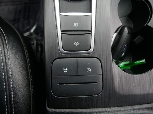 Certified 2022 Ford Escape SEL image 30