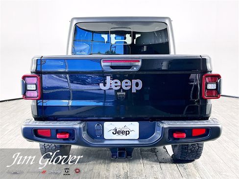 Used 2024 Jeep Gladiator Rubicon w/ Technology Group image 5