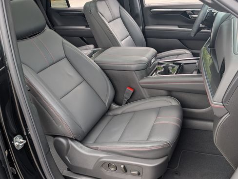 Used 2026 Chevrolet Tahoe RST w/ Comfort Package AWD/4WD image 26