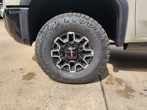 New 2026 GMC Sierra 2500 AT4X w/ LPO, Black Badging Package AWD/4WD image 60