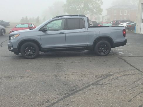 Certified 2023 Honda Ridgeline Black Edition image 4