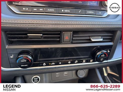 Used 2023 Nissan Rogue SV w/ SV Premium B Package image 24