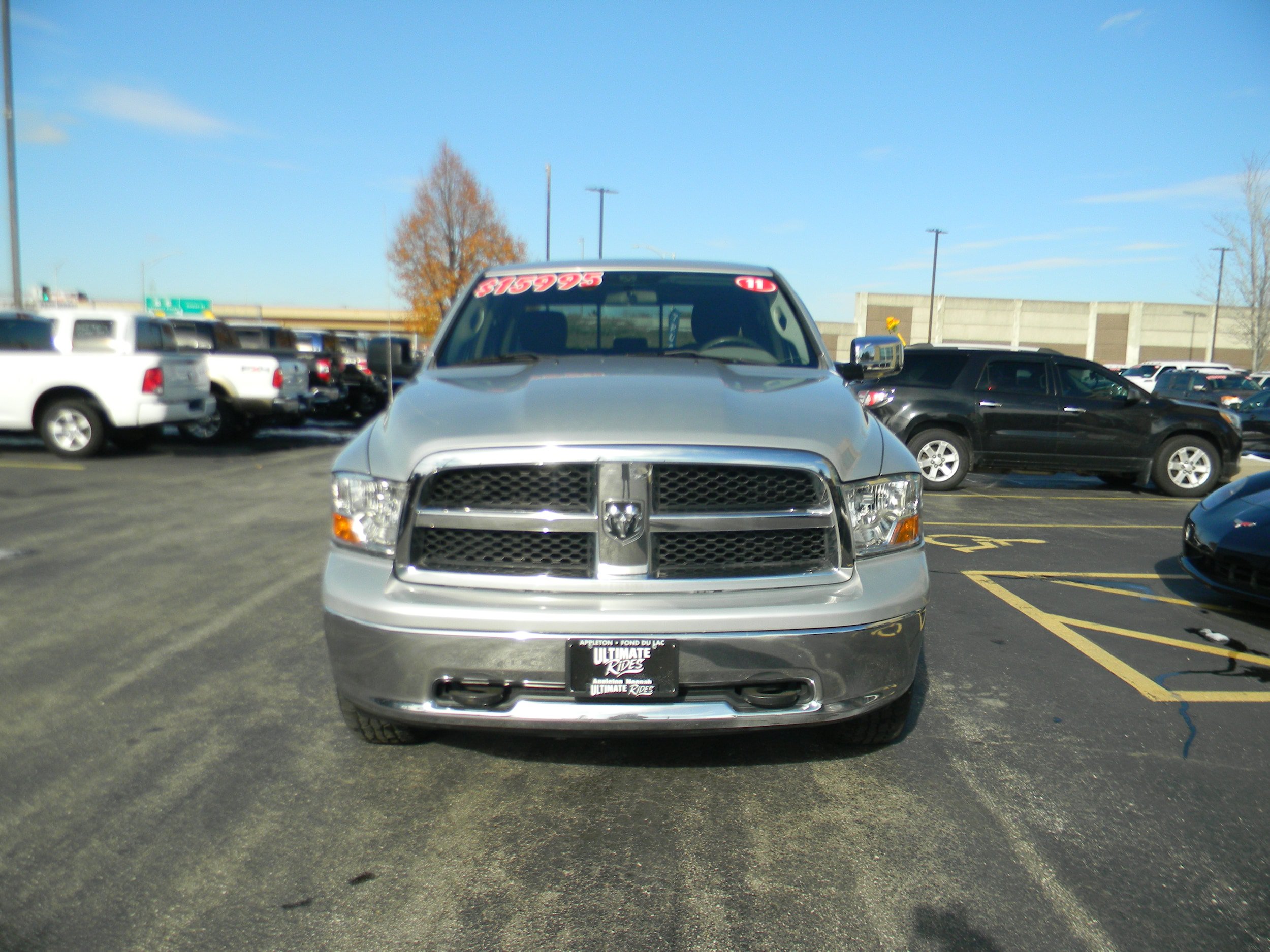 Used 2011 RAM 1500 Classic SLT w/ Remote Start & Security Group AWD/4WD image 3