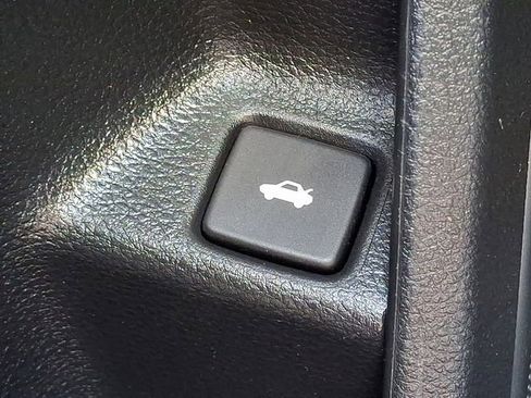 Used 2018 Honda Civic EX-L image 25