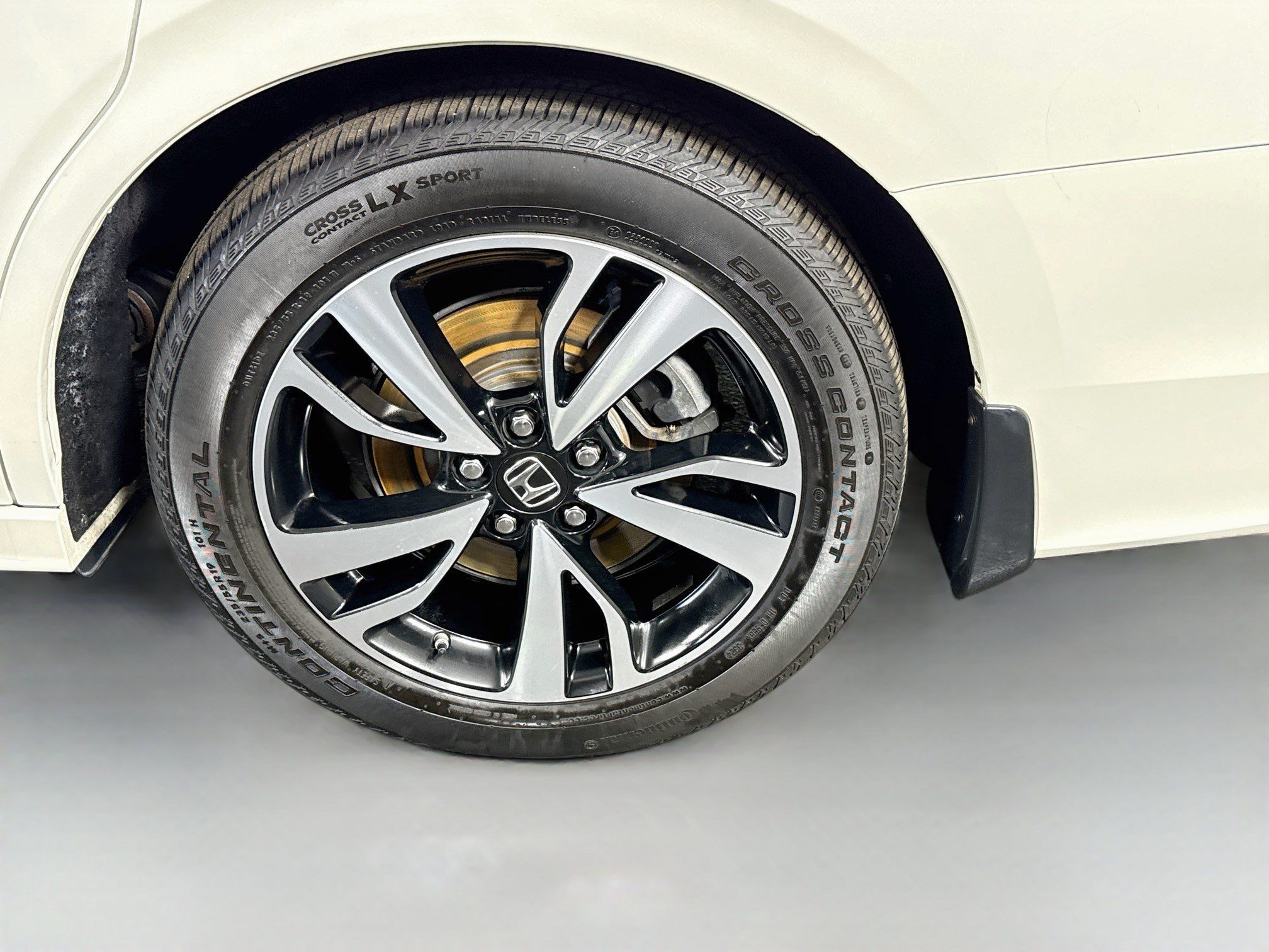 Used 2018 Honda Odyssey Elite image 35
