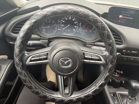 Used 2020 MAZDA MAZDA3 Sedan w/ Select Package FWD image 8