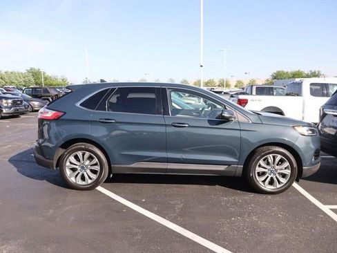 Certified 2019 Ford Edge Titanium w/ Equipment Group 301A AWD/4WD image 3