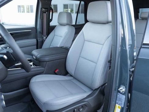 New 2026 Chevrolet Tahoe Z71 w/ Sun And Tow Package AWD/4WD image 11