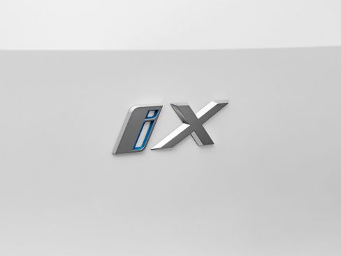 Used 2024 BMW iX xDrive50 w/ Premium Package AWD/4WD image 47