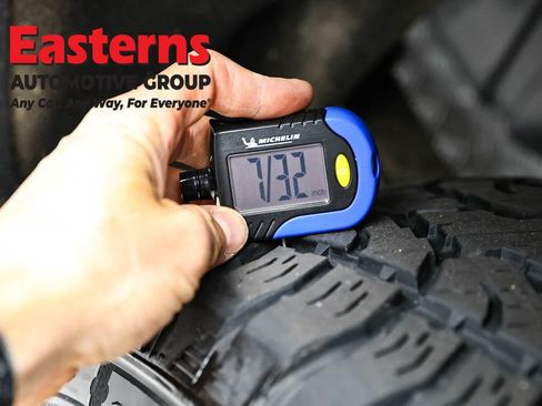 Used 2021 GMC Sierra 1500 Elevation w/ Preferred Package image 30