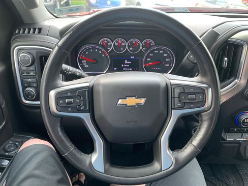 Used 2020 Chevrolet Silverado 1500 LT w/ Convenience Package AWD/4WD image 19