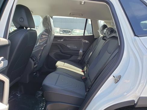New 2026 Volkswagen Tiguan SE AWD/4WD image 7