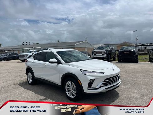 New 2026 Buick Envista Preferred image 2