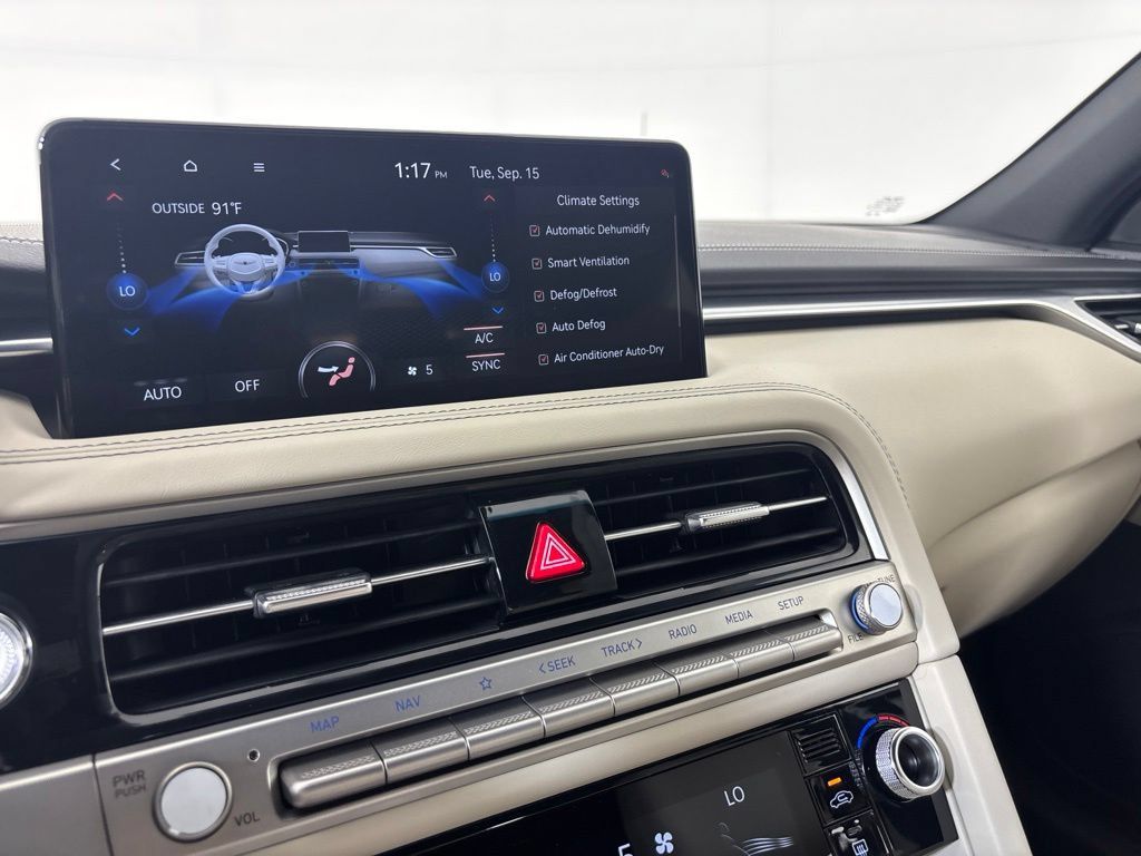 New 2026 Genesis G70 2.5T RWD image 30