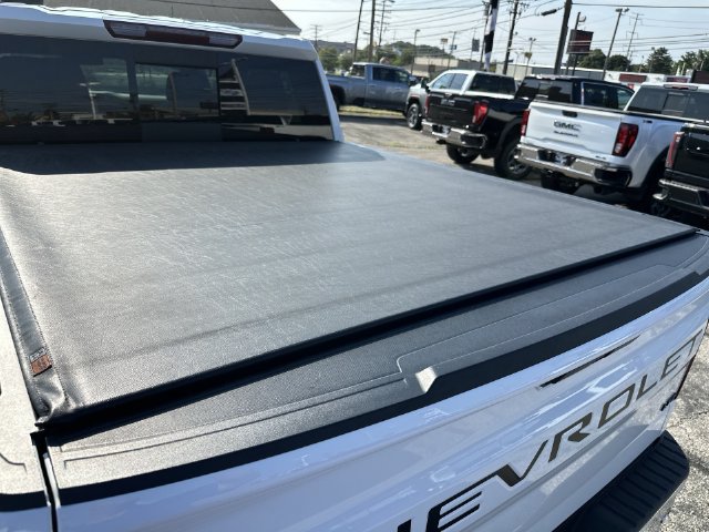 Certified 2022 Chevrolet Silverado 1500 LTZ w/ LTZ Premium Package AWD/4WD image 32