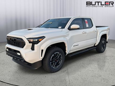 New 2026 Toyota Tacoma TRD Sport RWD image 2