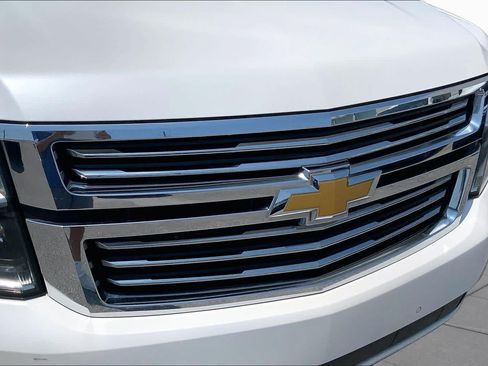 Used 2016 Chevrolet Suburban LTZ RWD image 29