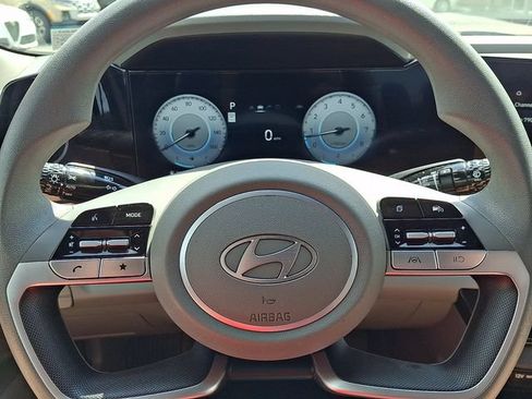 Used 2024 Hyundai Elantra SEL FWD image 21
