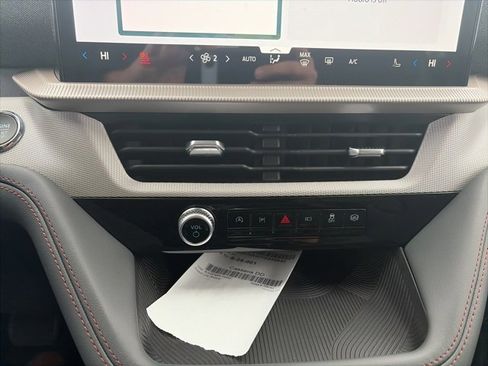 New 2026 Ford Explorer Active w/ Active Comfort Package image 23