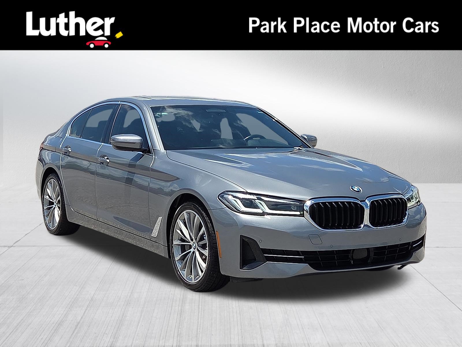 Certified 2023 BMW 530i xDrive AWD/4WD image 1
