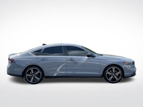 Used 2025 Honda Accord Sport image 7