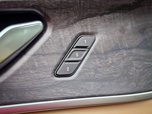 New 2025 Jeep Grand Cherokee Limited image 11